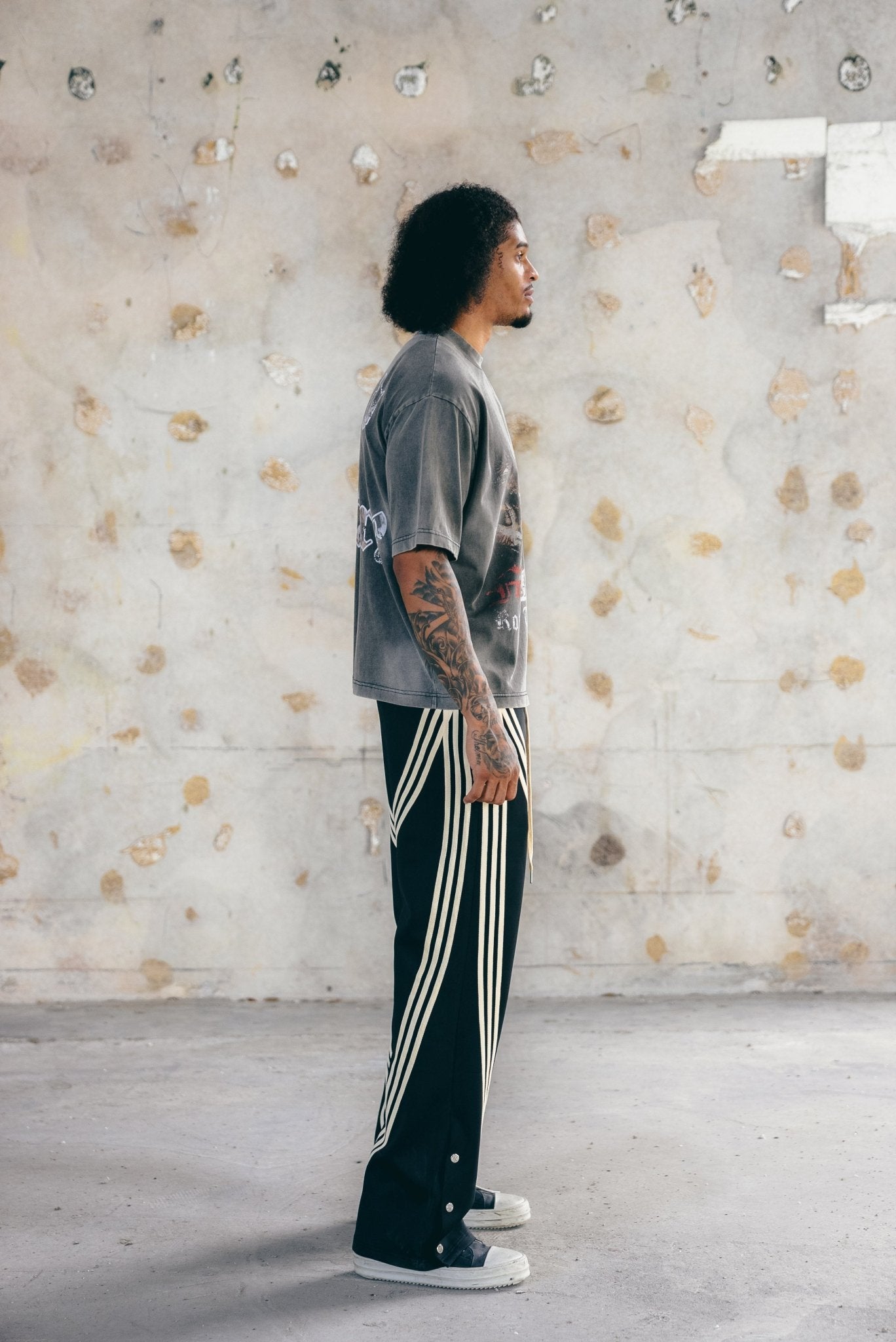 "MMMatrix" Flared Sweats 2.0 (Black/Cream) - MMMBrand