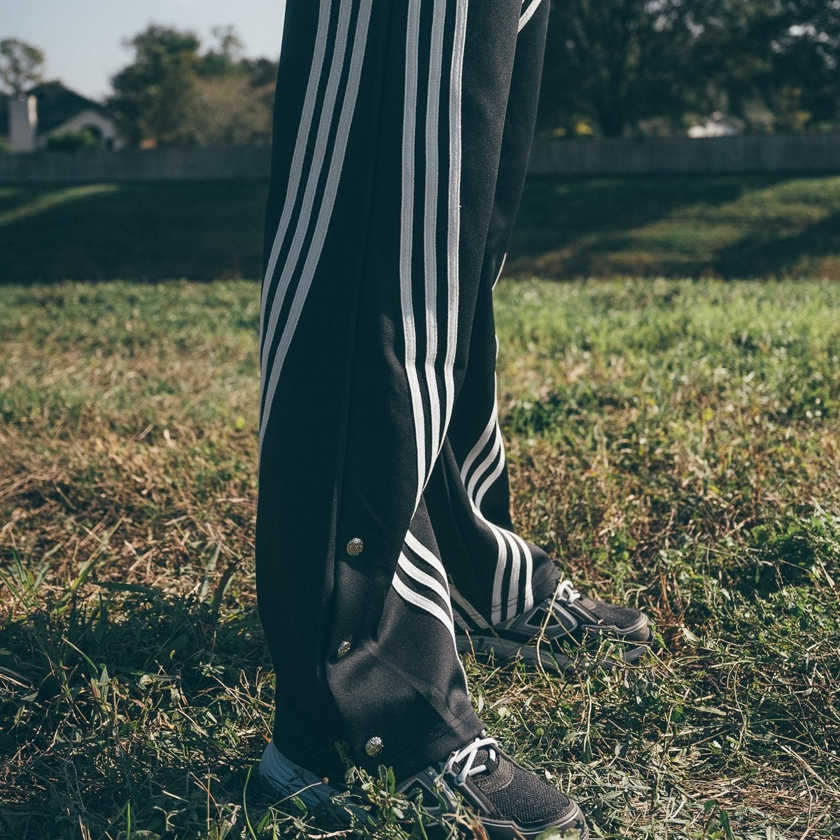 "MMMatrix" Flared Sweats 2.0 (Black/white) - MMMBrand